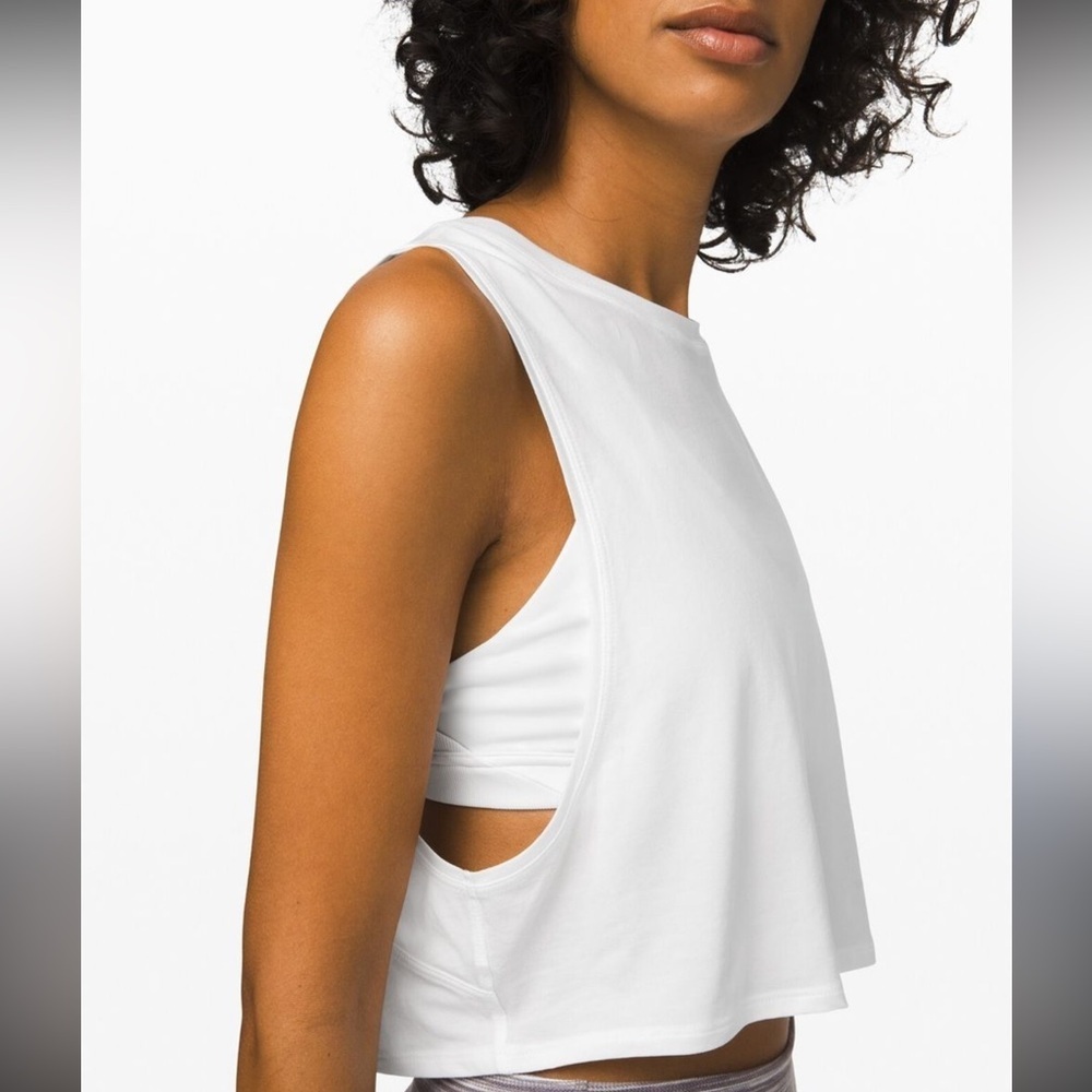 Lululemon Athletica Muscle Love Light Gray Crop Top NWT 14